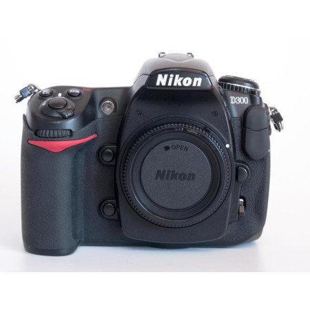 Nikon D300 (Cuerpo)