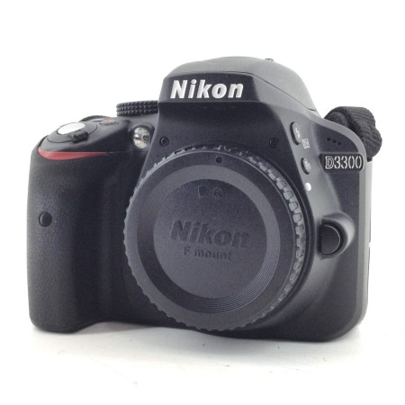 Nikon D3300 (cuerpo) 8.700 disparos