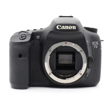 Canon EOS 7D (Cuerpo) con 24.600 disparos