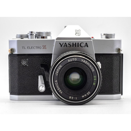 Yashica TL Electro X silver + Auto Yashinon DS-M 35mm F2,8 - Montura M42