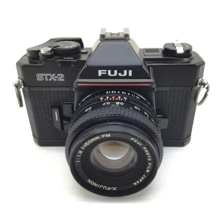 FUJI STX-2 + X-Fujinon 50mm F1.9 FM – Reflex analogica de 35mm