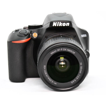 Nikon D3500 Kit con AF-P 18-55mm (NO VR) con 1.900 disparos